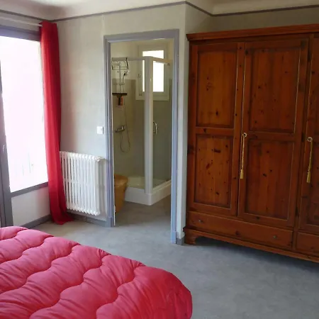 Ginette Apartment
